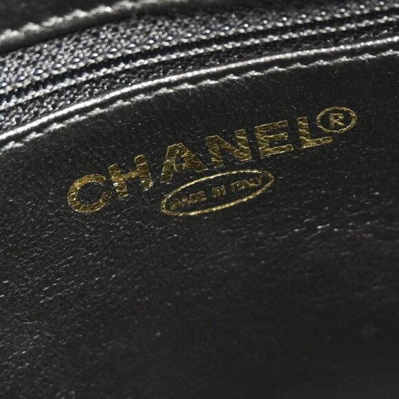 Chanel Black Calfskin Medallion Tote Handbag 155095 - Picture 9 of 10